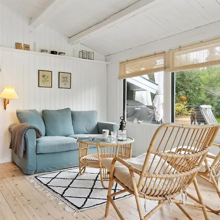 3 Bedroom Stunning In * Skibby