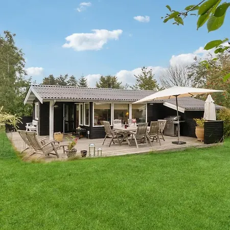 3 Bedroom Stunning In Holiday home *