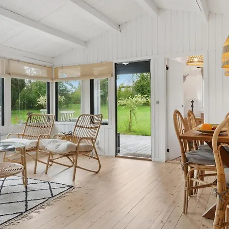 3 Bedroom Stunning In * Skibby