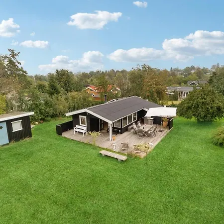 3 Bedroom Stunning In *